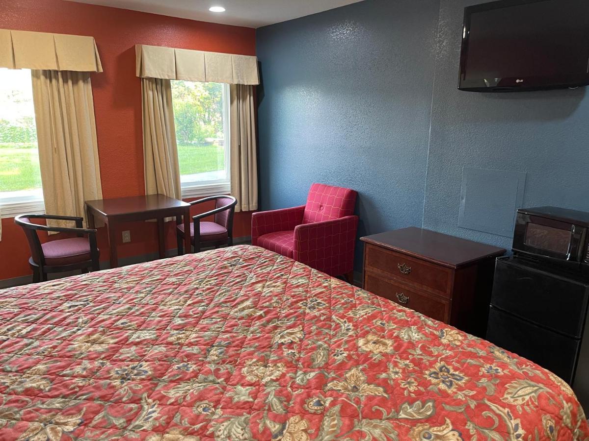 Kenwood Court Motel Вілсон Екстер'єр фото