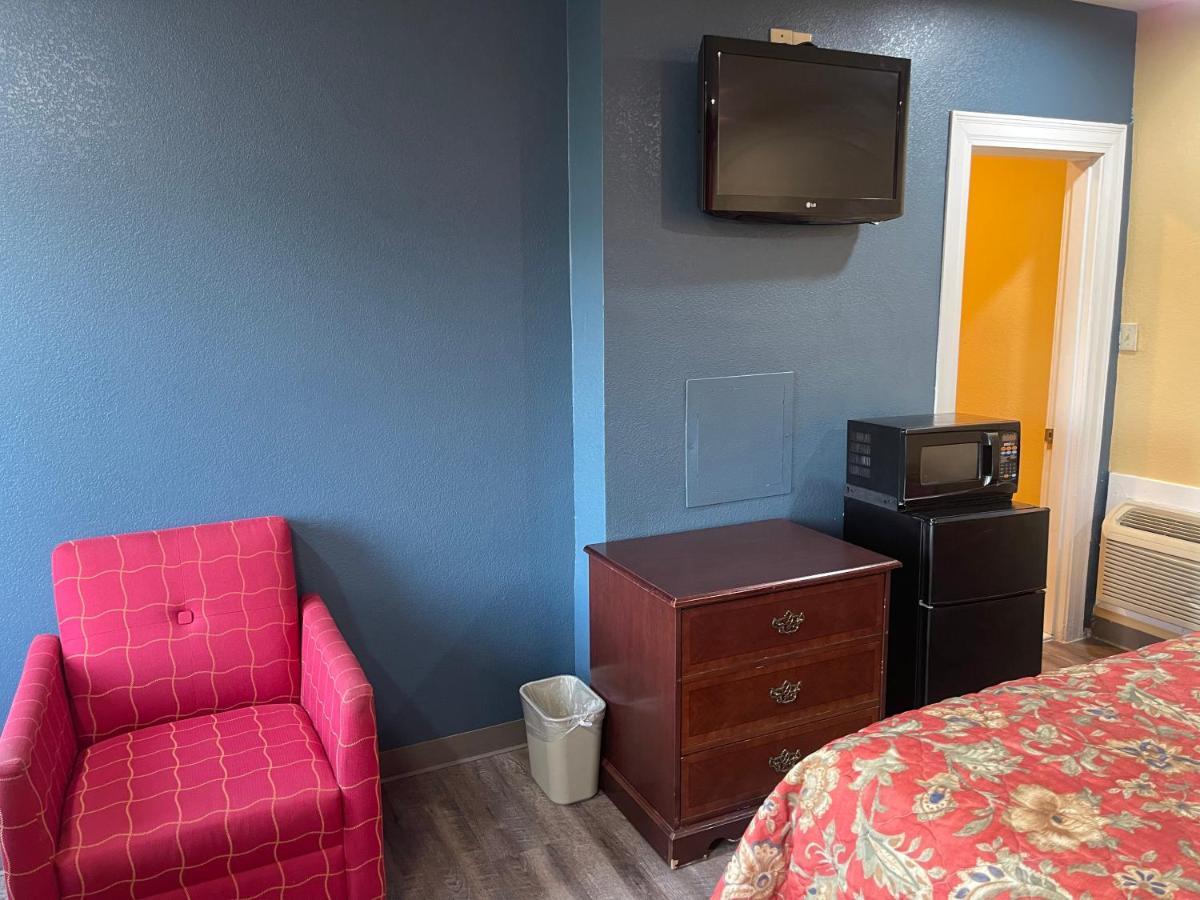 Kenwood Court Motel Вілсон Екстер'єр фото